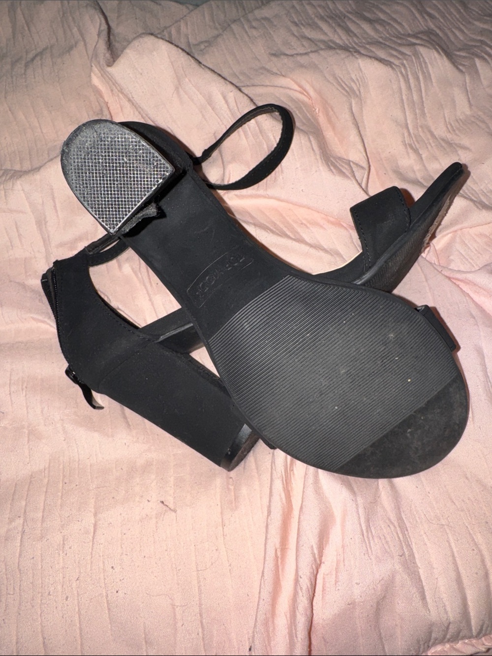 Moda Black Open-Toe Ankle-Strap Heels - Picture 3 of 3